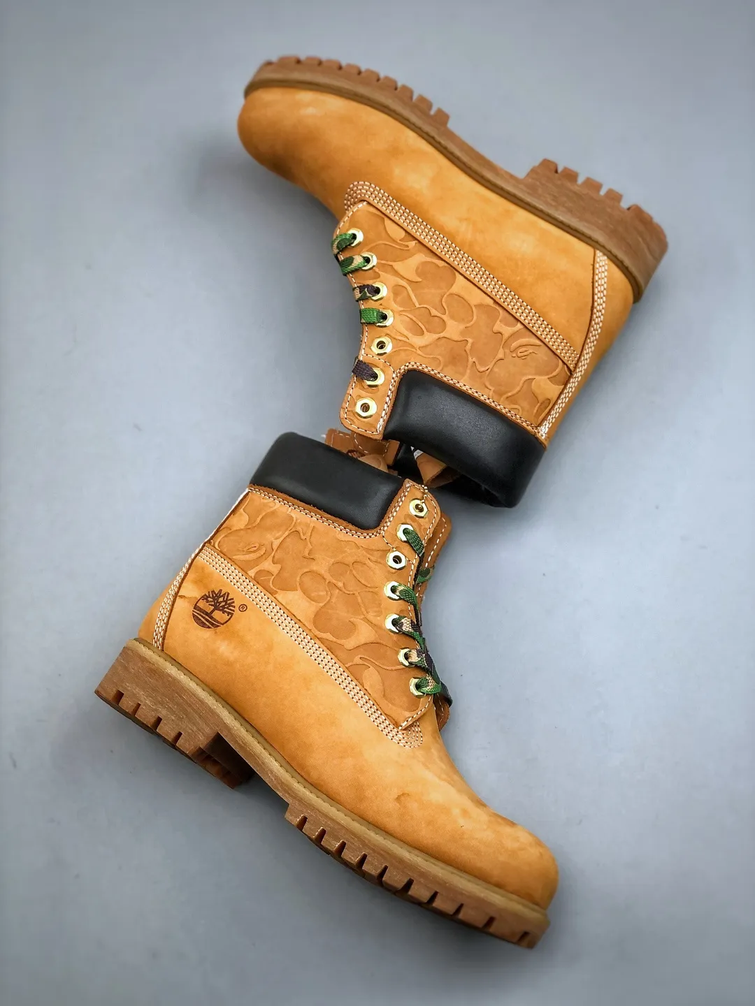 Local pickup 💰800 supports store release New goods 🚀#Original channel Co-branded Timberland Horizontally folded and dynamic water-repellent. Original packaging box and accessories are available. Size: 39-45 (half)
